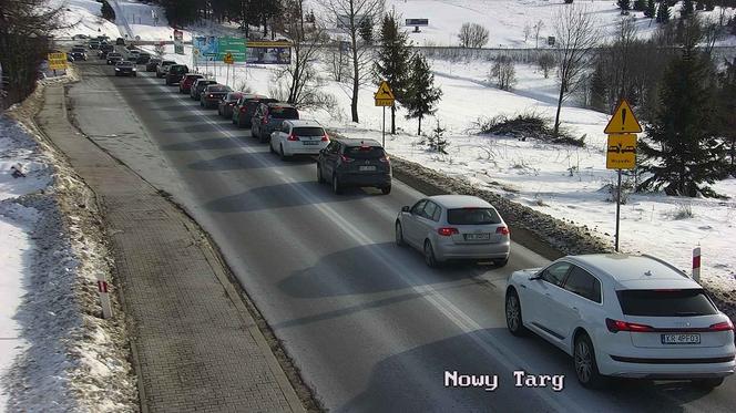 Wielkie korki na zakopiance. Turyści wracają z sylwestra