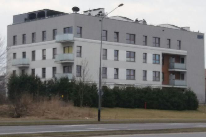 Budynek przy Inflanckiej, w którym trwa akcja antyterrorystów