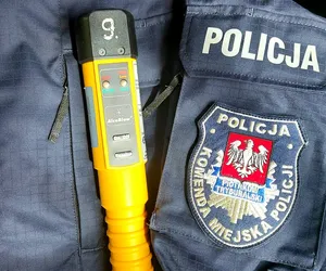 Policjanci z Zelowa zatrzymali kompletnie pijanego rowerzystę. Miał ponad 2,5 promila