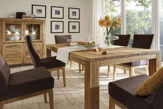 Drewniany stół do jadalni