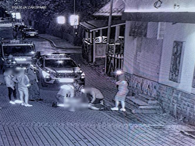 Dramatyczna akcja ratunkowa na Krupówkach. Serce mężczyzny przestało bić!