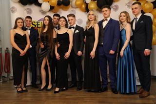 Studniówka Zespołu Szkół Elektronicznych w Lublinie. Tak bawią się tegoroczni maturzyści! 