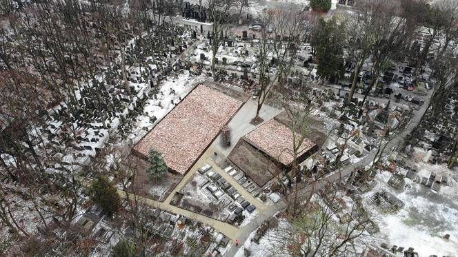 Upamiętnienie masowych grobów na cmentarzu żydowskim przy ul. Okopowej 