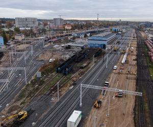 Modernizacja stacji Olsztyn Główny. Rozrasta się tunel na Zatorze i przybywa torów [ZDJĘCIA]