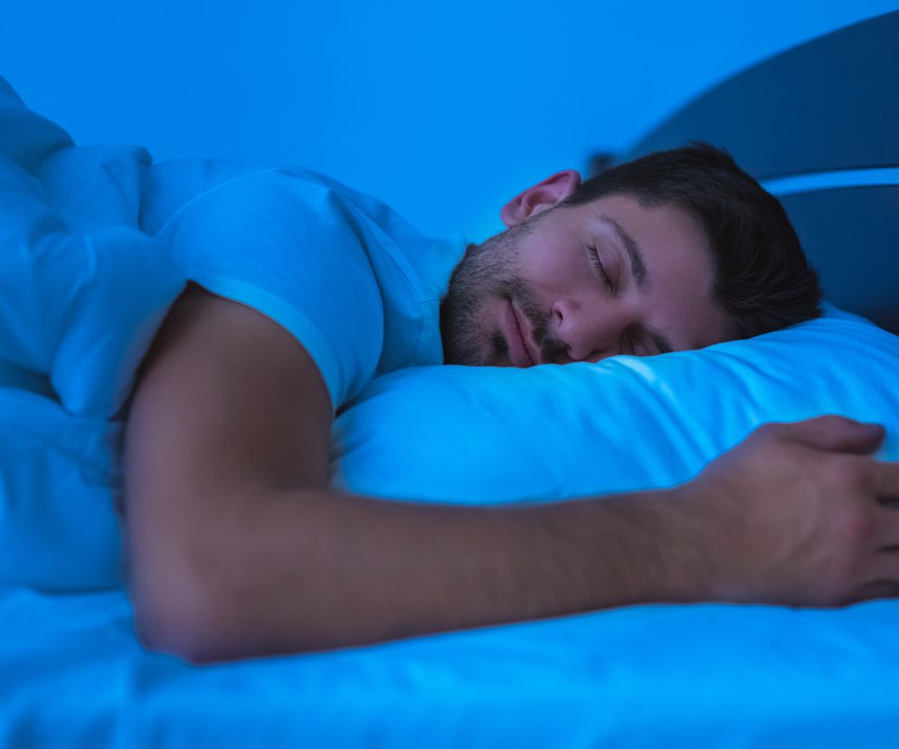 Ten trik sprawi, że zaśniesz w dwie minuty. Ekspert: sprawdzony i skuteczny