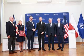 Szef MON podpisał umowę z USA. Miliardy dolarów na modernizację armii
