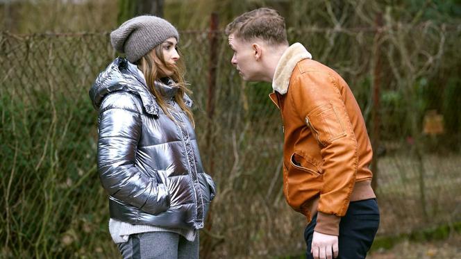 Barwy szczęścia, odcinek 1680: Klara próbuje odzyskać córkę. Kto zaopiekuje się Marysią? 