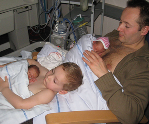 To zdjęcie to prawdziwy wyciskacz łez. 5-letni chłopiec stał się bohaterem 