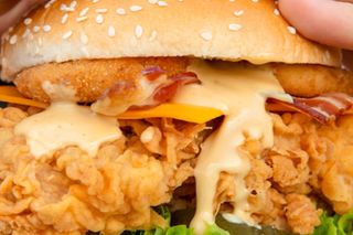 Płynne złoto wraca do KFC! Spróbuj kultowego sosu Kentucky Gold 