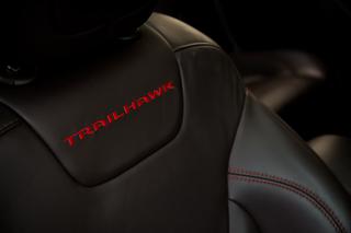 Jeep Cherokee Trailhawk V6 3.2 AT9 4x4