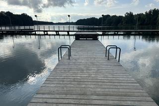 Koszmar na strzeżonej plaży. 10-latek utonął w jeziorze Sajmino