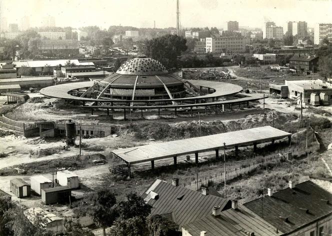 Dworzec autobusowy w Kielcach ma 40 lat! Zobacz jak się zmieniał