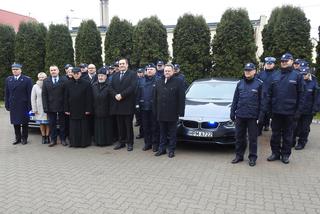 Nieoznakowany radiowóz BMW 330i xDrive policji w Sokółce