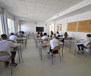 Egzaminy Ósmoklasisty 2026. Kiedy i o której E8? Ile trwa? [HARMONOGRAM]