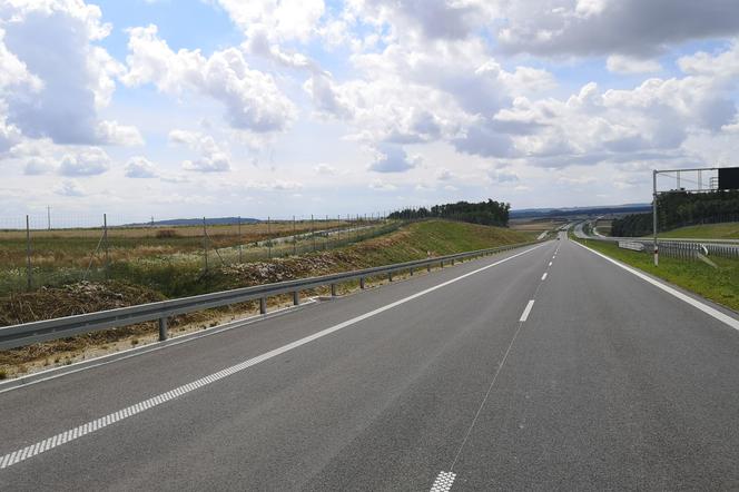 Trasa S7 w rejonie Miechowa i granicy województw prawie gotowa
