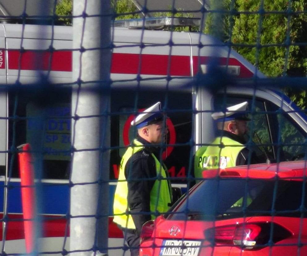 Wypadek motocyklisty podczas egzaminu na prawo jazdy. Służby interweniowały w WORD w Warszawie