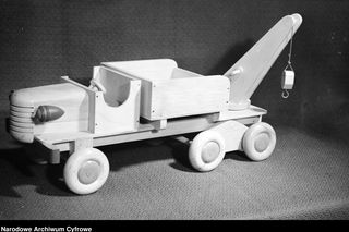 Pięć milionów dzieci czeka na zabawki - jak Polska Ludowa budowała przemysł zabawkarski