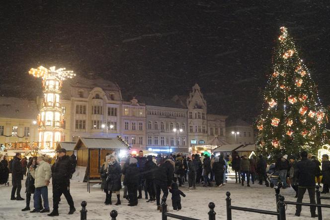 Magia świąt opanowała miasto! Byliśmy na Bydgoskim Jarmarku Świątecznym 