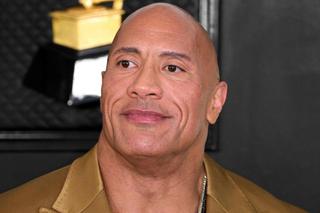 Dwayne Johnson jednak nie taki twardy jak skała. The Rock skończył z kontuzją na planie