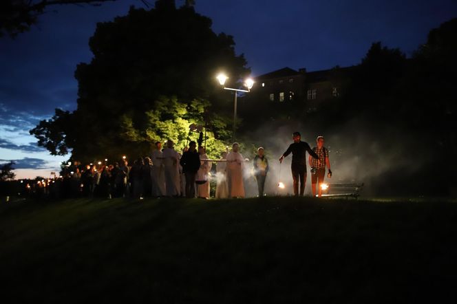 Kraków. Bulwarami wiślanymi przeszła Akademicka Droga Światła 