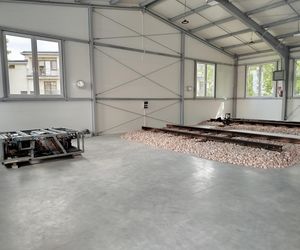 W budynku BCU nr 2 w Siedlcach znajduje się duża hala i 11 sal szkoleniowych, które zostały bardzo nowocześnie wyposażone.