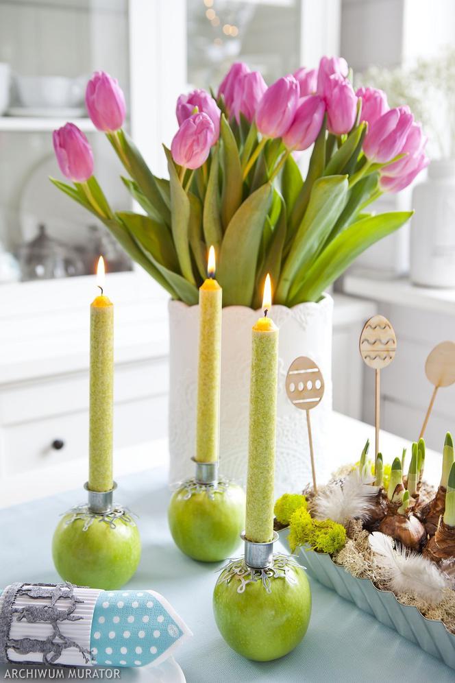 Dekoracja stołu na Wielkanoc w kolorach pastelowych