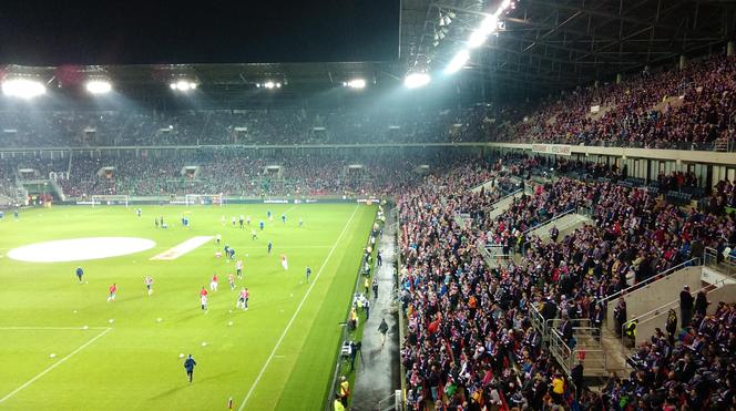 To największe stadiony w Polsce! Niektóre miejsca mogą zaskoczyć [GALERIA]