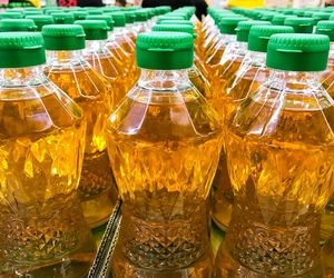 Dodajesz go codziennie do jedzenia? Ten tłuszcz zwiększa ryzyko miażdżycy i nowotworów