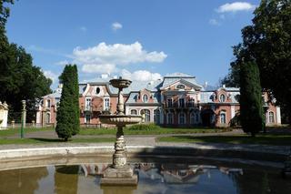 Najpiękniejsze pałace w Małopolsce. Te miejsca powinien zobaczyć każdy turysta! 