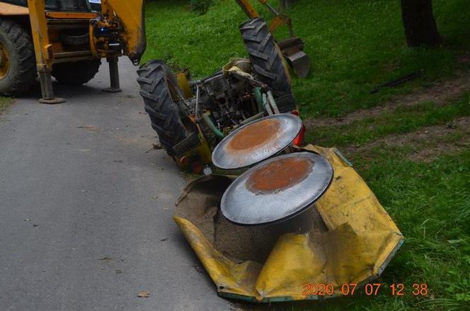 Stróże. Traktorzysta przygnieciony przez maszynę. Trafił do szpitala ze złamaną miednicą