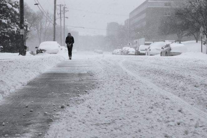 Śnieg, mróz -9°C i wichury do 60 km/h to nie wszystko! Eksperci ostrzegają  