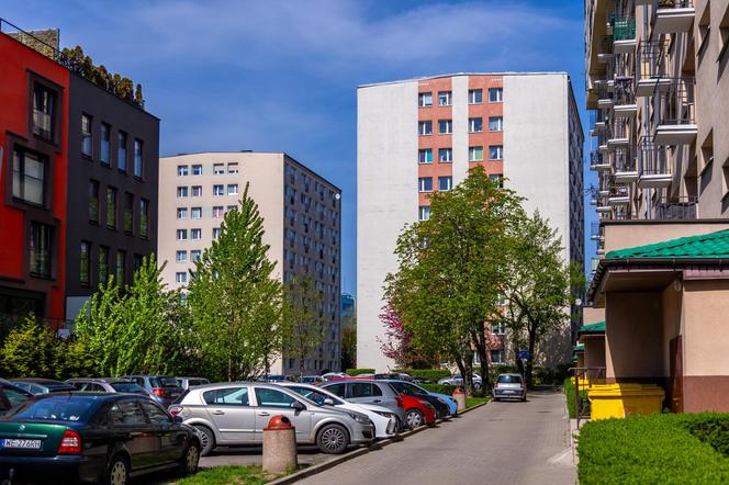 Osiedle prototypów w Warszawie - zdjęcia. Zobacz eksperymentalne bloki z wielkiej płyty