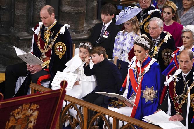 Księżniczka Charlotte i książę Louis na koronacji króla Karola III