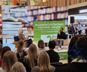 Tłumy na Kujawsko-Pomorskim Festiwalu Książki! Zielone Arkady zamieniły się w literacki raj
