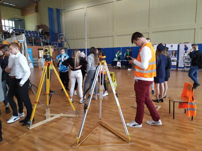Fotorelacja z 14. Targów Edukacyjnych i dni otwartych w Zespole Szkół Ponadgimnazjalnych nr 3 w Siedlcach