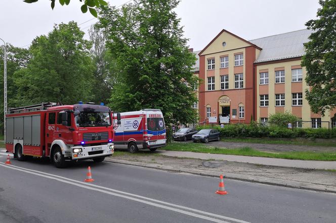 Alarm chemiczny przed maturami w Skarżysku-Kamiennej! Służby postawione na nogi