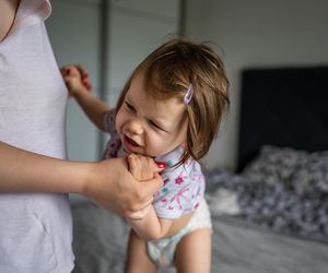 Użyj zasady 10 słów – 10 sekund. Podziała na dziecko lepiej niż słowotok