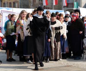 Starachowice: Wierzbnickie Meżaliany, akt II. Zaślubiny i wesele