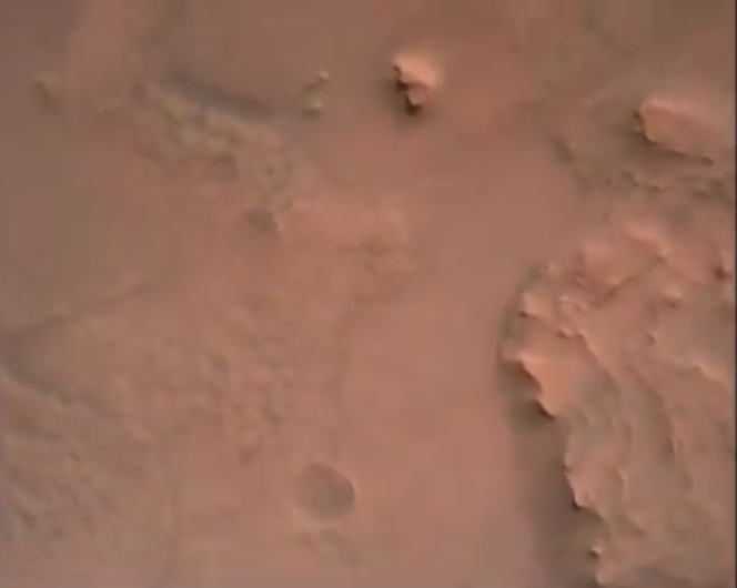 NASA pokazała nowe zdjęcia Marsa. Tak lądował łazik