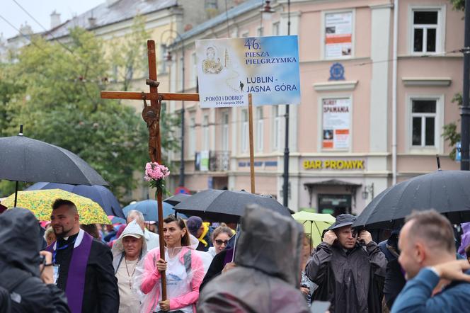 Lubelska Piesza Pielgrzymka na Jasną Górę 2024. Pątnikom deszcz niestraszny!