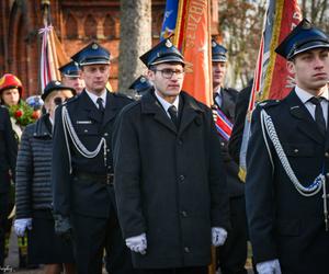 Tłumy na pogrzebie Pawła. Dziennikarz i druh OSP spoczął na cmentarzu we Włocławku