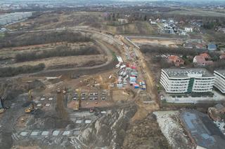 Linia tramwajowa do Górki Narodowej gotowa już w wakacje. Zobaczcie zdjęcia z budowy!