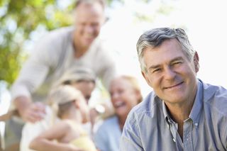 Seniorze, przestań rozwiązywać krzyżówki! To pomoże Ci lepiej na problemy z pamięcią