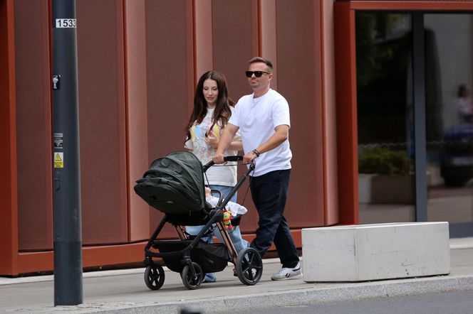 Marcin Hakiel z Dominiką  Serocką w studiu tatuaży