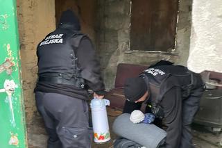 Strażnicy miejscy pomogli bezdomnemu