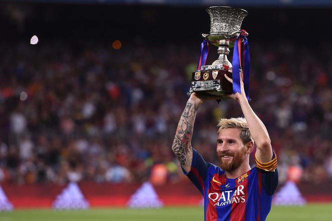 Leo Messi z Superpucharem Hiszpanii