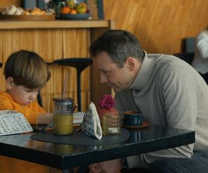 Barwy szczęścia, odcinek 3199. Tadzio (Józio Trojanowski) , Bruno (Lesław Żurek)