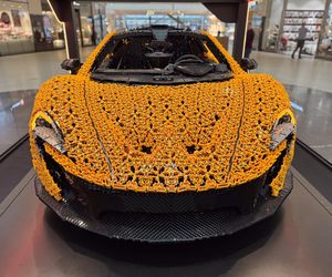 McLaren P1 z klocków Lego