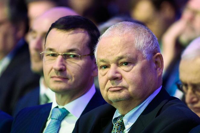 Premier Morawiecki i prezes Adam Glapiński