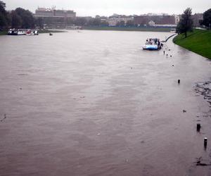 Wielkie powodzie, które nawiedzały Kraków. Wisła osiągnęła wówczas najwyższy poziom w historii 